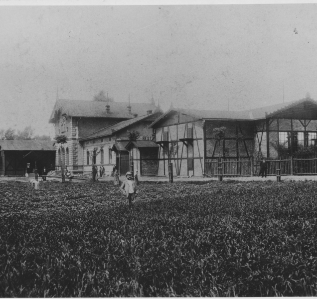 V roce 1891 položili základní kámen střeleckého spolku