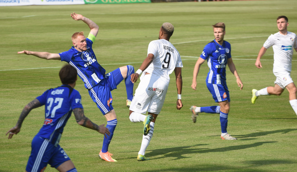 Slavia jde do nadstavby s náskokem šesti bodů