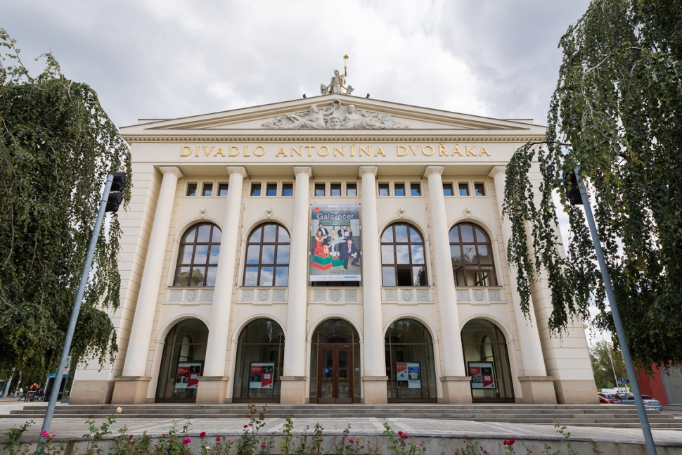 Národní divadlo moravskoslezské hrálo před sto lety poprvé